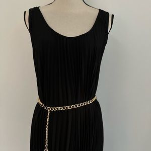 MKPSDGCLB Michael Kors Pleated Sleeveless Dress with Gold Chain Logo Belt